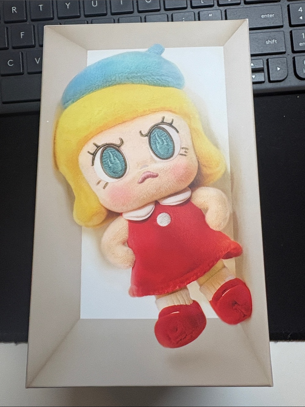 Brand new! Pop Mart Angry Molly. Angry energy series plush pendant- brown fire